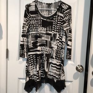 Black and white long tunic